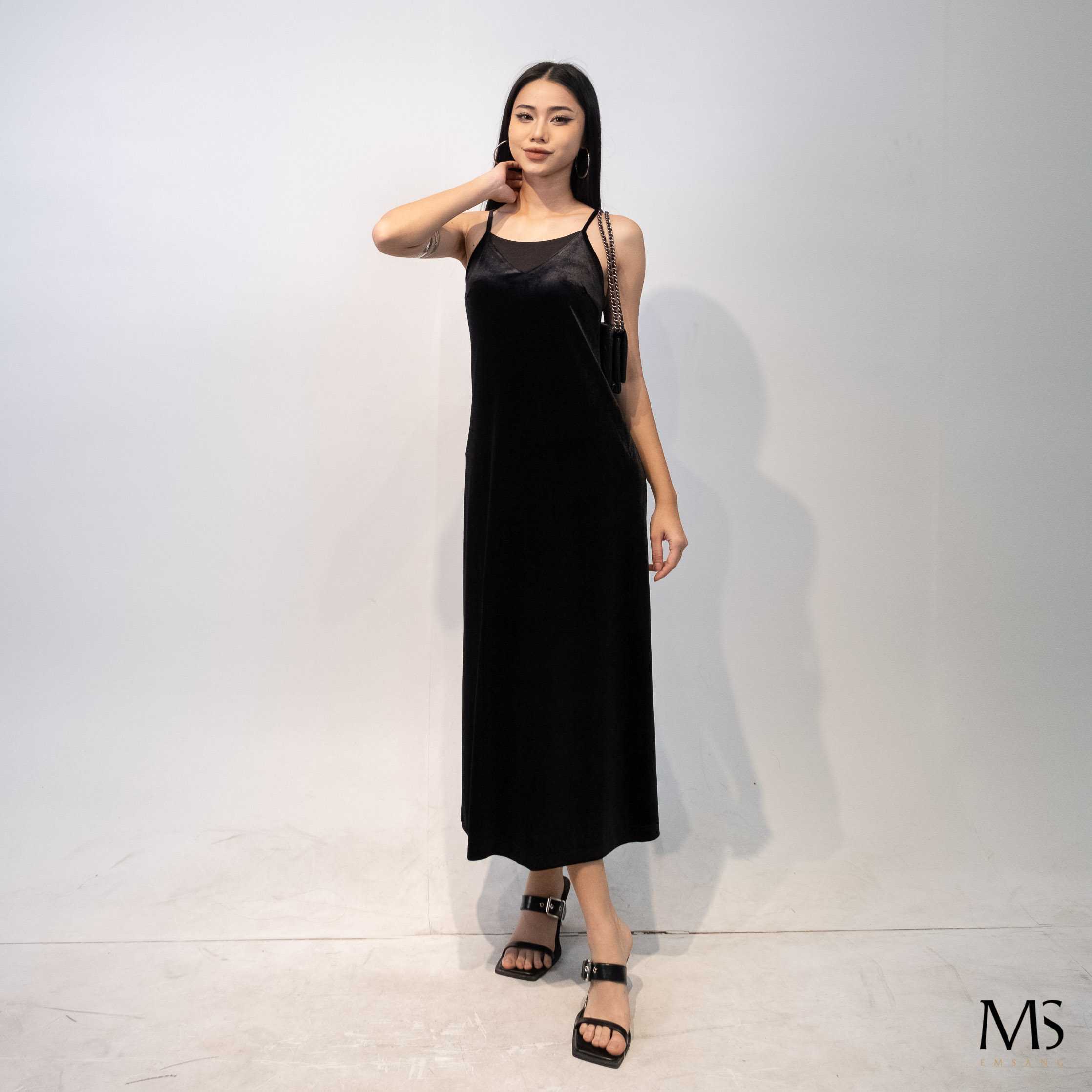 Đầm Kiểu Dây 11011481
