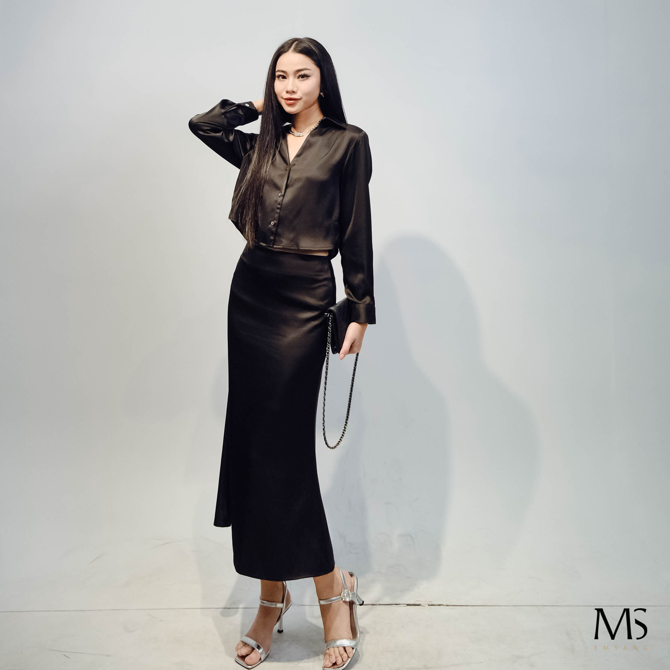 Váy Lụa 17011403