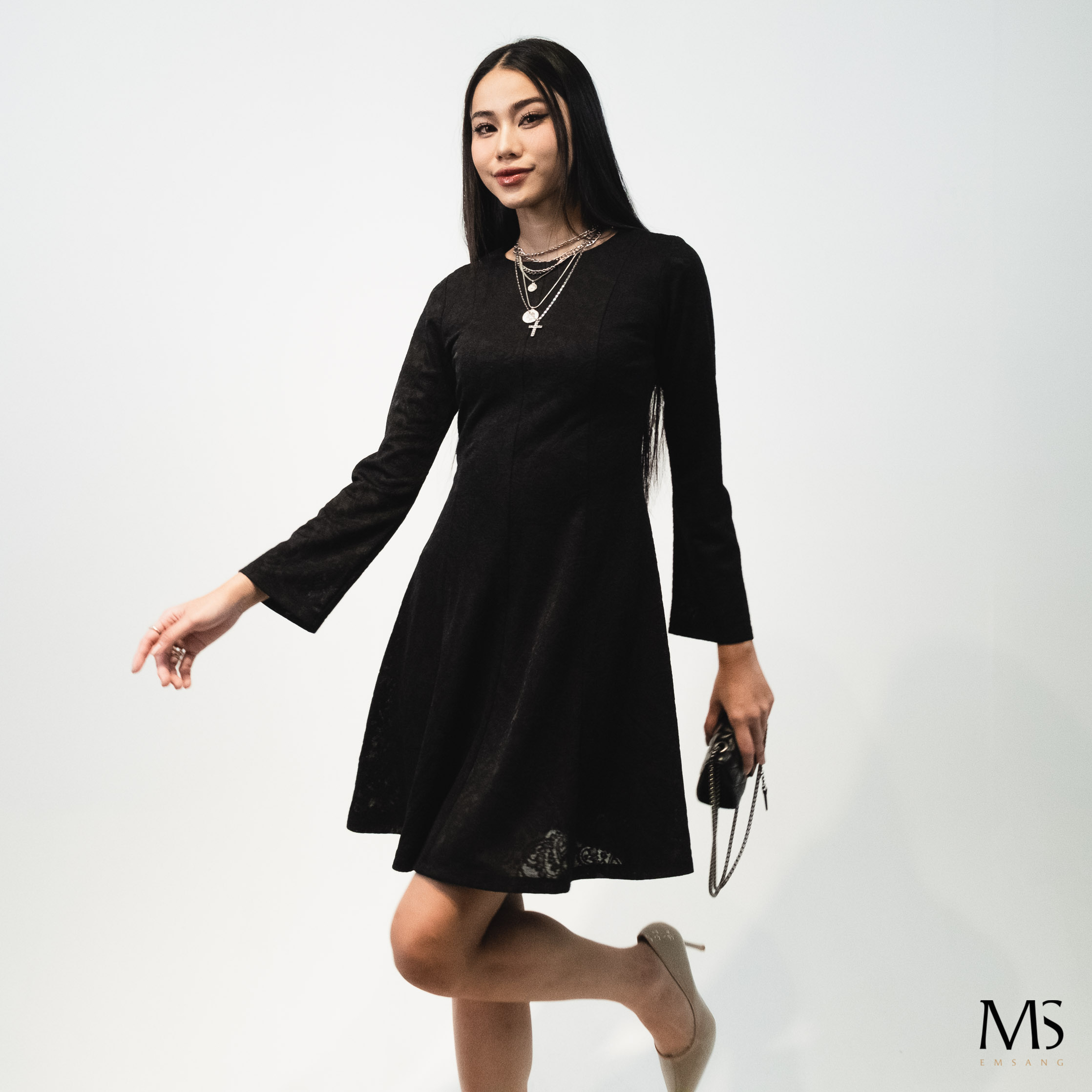 Đầm Kiểu Dài Tay 11011515
